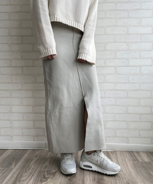 Chiaro(キアロ)の「スリットタイトニットスカート(スカート・レディース・ブラック/レッド/グリーン/グレイッシュベージュ・FREE)」の19枚目の写真