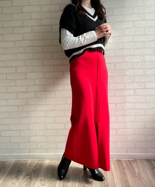 Chiaro(キアロ)の「スリットタイトニットスカート(スカート・レディース・ブラック/レッド/グリーン/グレイッシュベージュ・FREE)」の20枚目の写真