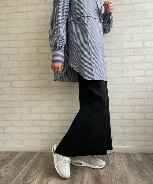 Chiaro(キアロ)の「スリットタイトニットスカート(スカート・レディース・ブラック/レッド/グリーン/グレイッシュベージュ・FREE)」の9枚目の写真