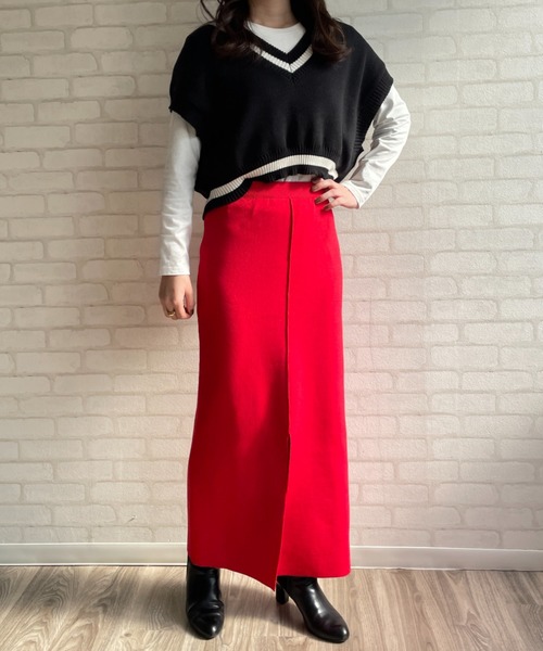 Chiaro(キアロ)の「スリットタイトニットスカート(スカート・レディース・ブラック/レッド/グリーン/グレイッシュベージュ・FREE)」の22枚目の写真