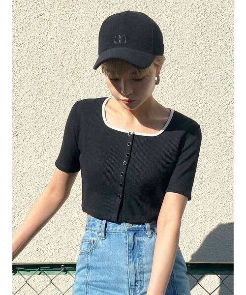 EMODA（エモダ）の「コンパクトショートリブニット（Tシャツ/カットソー・レディース・ホワイト/ブラック/パープル/イエロー/グリーン・FREE）」の3枚目の写真