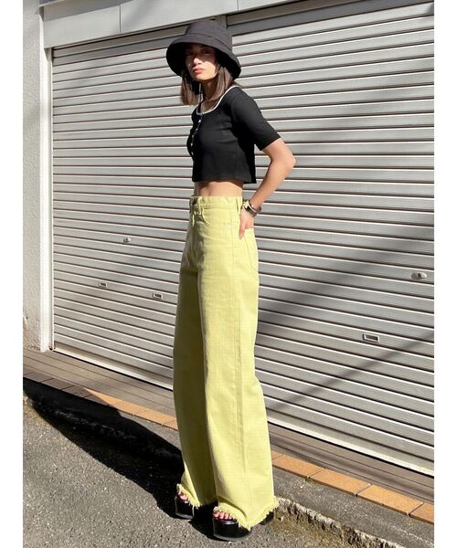 EMODA（エモダ）の「コンパクトショートリブニット（Tシャツ/カットソー・レディース・ホワイト/ブラック/パープル/イエロー/グリーン・FREE）」の15枚目の写真