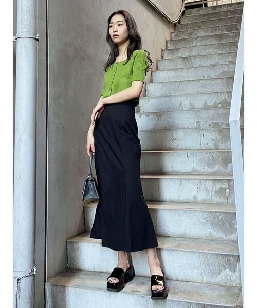 EMODA（エモダ）の「コンパクトショートリブニット（Tシャツ/カットソー・レディース・ホワイト/ブラック/パープル/イエロー/グリーン・FREE）」の22枚目の写真