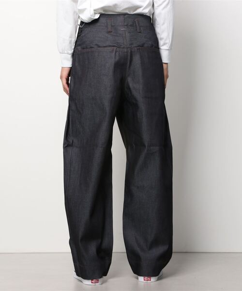 SHINYAKOZUKA(シンヤコヅカ) SIDE TACK TAPERED SHINYAKOZUKA(シンヤコヅカ)のSIDE TACK TAPERED ECRUの通販