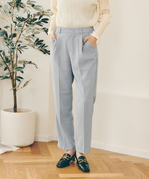 Lamoa（ラモア）の「Lamoa/テーパード タック スラックスパンツ（スラックス・レディース・ホワイト/ブラック/ブルー/アイボリー・SMALL/MEDIUM/LARGE）」の5枚目の写真