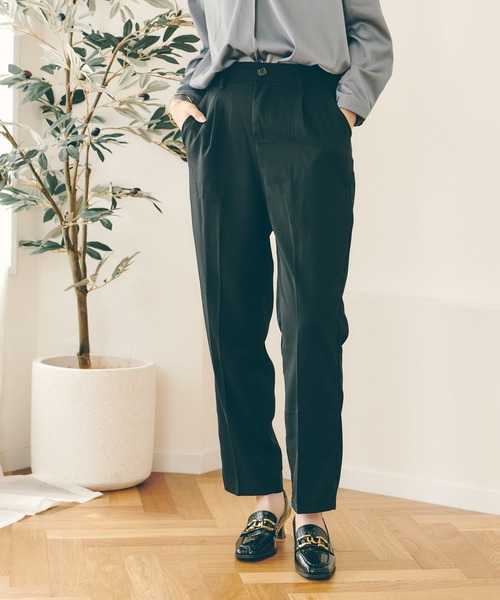 Lamoa（ラモア）の「Lamoa/テーパード タック スラックスパンツ（スラックス・レディース・ホワイト/ブラック/ブルー/アイボリー・SMALL/MEDIUM/LARGE）」の16枚目の写真