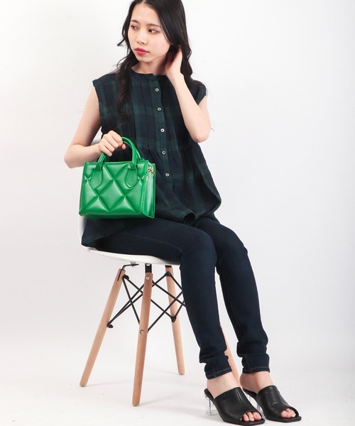 ubasoku（ウバソク）の「ubasoku リネン無地 ノースリーブブラウス（シャツ/ブラウス・レディース・ブラック/チェック/ブラック系その他/ホワイト・FREE）」の9枚目の写真