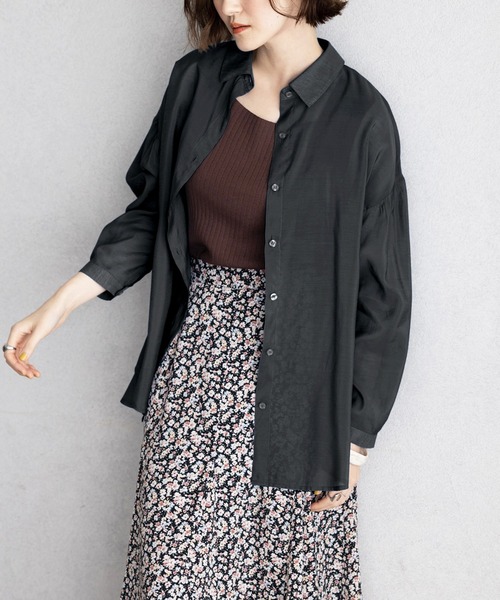 GeeRA（ジーラ）の「バックフリルボリューム袖シアーシャツ（シャツ/ブラウス・レディース・ブラック/ブルー・MEDIUM/LARGE/X-LARGE）」の5枚目の写真