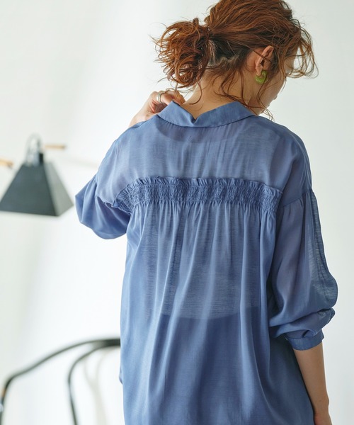 GeeRA（ジーラ）の「バックフリルボリューム袖シアーシャツ（シャツ/ブラウス・レディース・ブラック/ブルー・MEDIUM/LARGE/X-LARGE）」の15枚目の写真