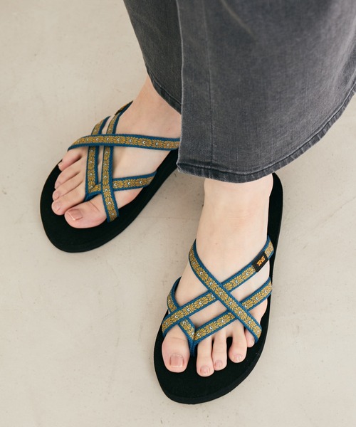 Teva（テバ）の「【Teva】 OLOWAHU サンダル（サンダル・レディース・ブラック/ターコイズブルー・23.0cm/24.0cm）」の3枚目の写真