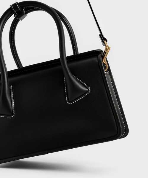 CHARLES & KEITH（チャールズ & キース）の「デイラー ダブルハンドルバッグ / Daylla Double Handle Bag（ハンドバッグ・レディース・ブラック/ネイビー/イエロー系その他2・M）」の7枚目の写真