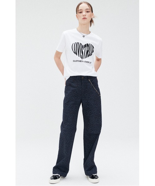 LUVISTRUE(ラヴイズトゥルー)の「A'GEM/9 × .kom『LUV IS TRUE/ラブ イズ トゥルー』SU HEART LOGO TEE/ハートロゴプリントTシャツ 半袖 カットソー(Tシャツ/カットソー・レディース・ホワイト/ブラック/ブルー・FREE)」の6枚目の写真