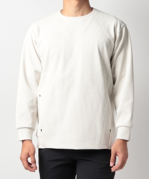 DESCENTE（デサント）の「【デサントアスレチック】ZERO STYLE ウィンドプルーフワッフルプルオーバー / WINDPROOF WAFFLE PULLOVER　防風　ストレッチ（カバーオール・メンズ・ブラック/グレー/オフホワイト・LARGE/MEDIUM/X-LARGE/SMALL）」の2枚目の写真