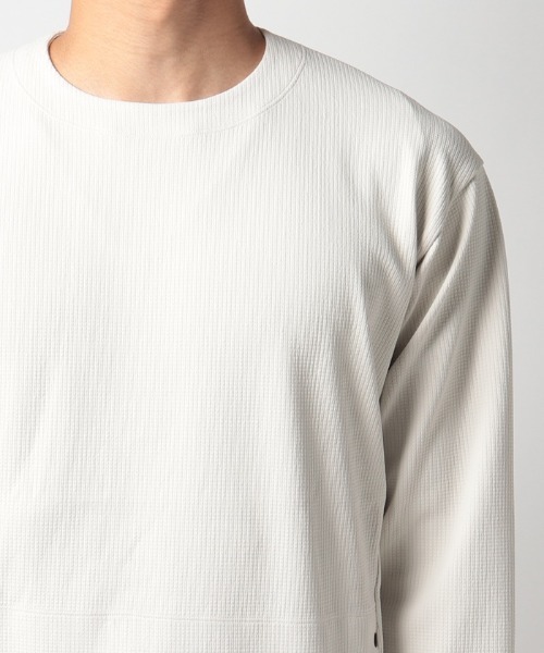 DESCENTE（デサント）の「【デサントアスレチック】ZERO STYLE ウィンドプルーフワッフルプルオーバー / WINDPROOF WAFFLE PULLOVER　防風　ストレッチ（カバーオール・メンズ・ブラック/グレー/オフホワイト・LARGE/MEDIUM/X-LARGE/SMALL）」の10枚目の写真