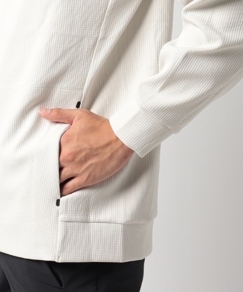 DESCENTE（デサント）の「【デサントアスレチック】ZERO STYLE ウィンドプルーフワッフルプルオーバー / WINDPROOF WAFFLE PULLOVER　防風　ストレッチ（カバーオール・メンズ・ブラック/グレー/オフホワイト・LARGE/MEDIUM/X-LARGE/SMALL）」の11枚目の写真