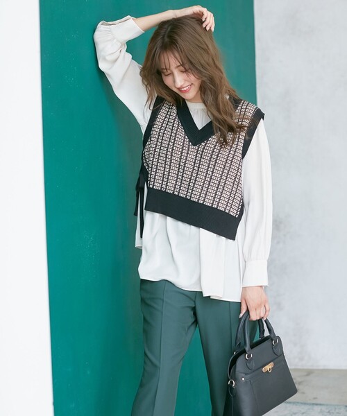 ANY SIS(エニィスィス)の「【2SET】ニットベスト×チュニック ブラウス(シャツ/ブラウス・レディース・ブラック系/ベージュ系/パープル系・2)」の16枚目の写真