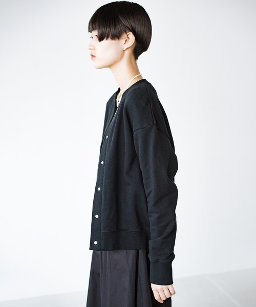 haco!(ハコ)の「さっと羽織るとコーデが仕上がる!PBPオーガニックコットン 無敵のスナップボタンカーディガン(カーディガン/ボレロ・レディース・ブラック・SMALL/MEDIUM/LARGE/X-LARGE)」の6枚目の写真