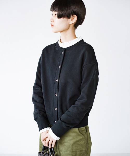 haco!(ハコ)の「さっと羽織るとコーデが仕上がる!PBPオーガニックコットン 無敵のスナップボタンカーディガン(カーディガン/ボレロ・レディース・ブラック・SMALL/MEDIUM/LARGE/X-LARGE)」の4枚目の写真