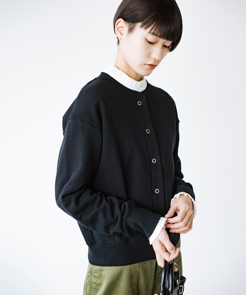 haco!(ハコ)の「さっと羽織るとコーデが仕上がる!PBPオーガニックコットン 無敵のスナップボタンカーディガン(カーディガン/ボレロ・レディース・ブラック・SMALL/MEDIUM/LARGE/X-LARGE)」の16枚目の写真
