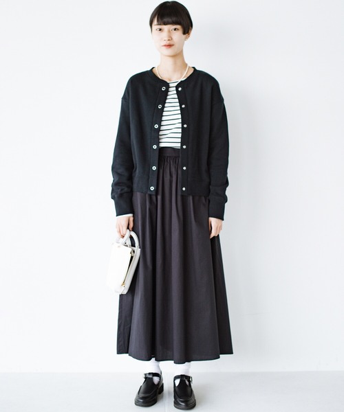 haco!(ハコ)の「さっと羽織るとコーデが仕上がる!PBPオーガニックコットン 無敵のスナップボタンカーディガン(カーディガン/ボレロ・レディース・ブラック・SMALL/MEDIUM/LARGE/X-LARGE)」の12枚目の写真