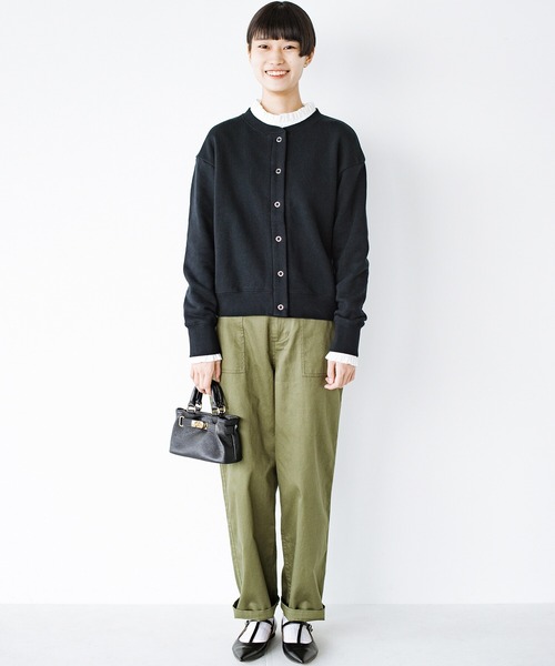 haco!(ハコ)の「さっと羽織るとコーデが仕上がる!PBPオーガニックコットン 無敵のスナップボタンカーディガン(カーディガン/ボレロ・レディース・ブラック・SMALL/MEDIUM/LARGE/X-LARGE)」の3枚目の写真