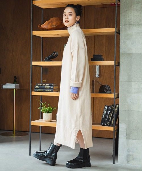 bohmal（ボマール）の「ボリュームタートルニットワンピース（ワンピース・レディース・オフホワイト/ピンク/ブルー/チャコールグレー・FREE）」の6枚目の写真