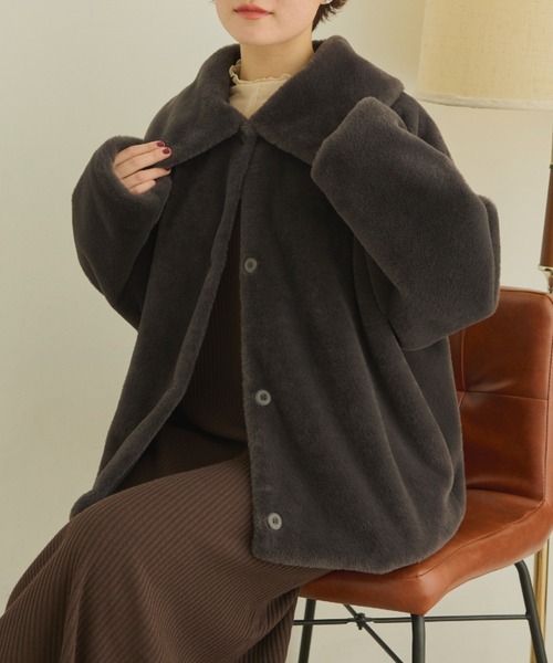 MERLOT（メルロー）の「ビッグカラーファーコート（その他アウター・レディース・チャコールグレー/ブルー/アイボリー・FREE）」の3枚目の写真