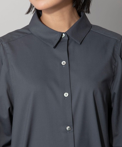 Munich（ミューニック）の「コンフォートベーシックツイルタックスリーブシャツ（シャツ/ブラウス・レディース・オフホワイト/ダークグレー/モカ・FREE）」の15枚目の写真