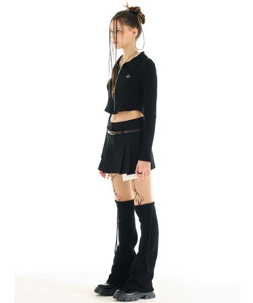 outxo（アウトエクソ）の「A'GEM/9 × .kom『OUTXO/アウトエクソ』hari zip-up/クロップド丈 長袖 ジップアップ ニット（ニット/セーター・レディース・ブラック/グリーン/グレー・FREE）」の9枚目の写真