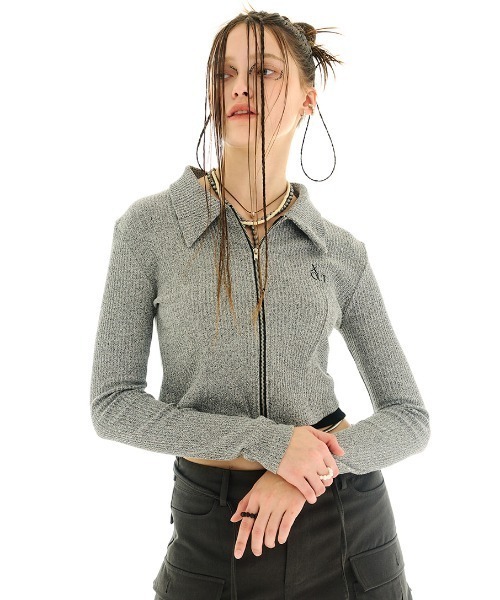 outxo（アウトエクソ）の「A'GEM/9 × .kom『OUTXO/アウトエクソ』hari zip-up/クロップド丈 長袖 ジップアップ ニット（ニット/セーター・レディース・ブラック/グリーン/グレー・FREE）」の11枚目の写真