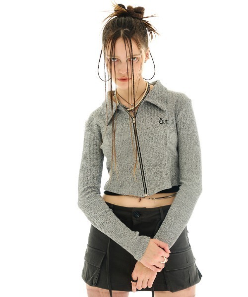 outxo（アウトエクソ）の「A'GEM/9 × .kom『OUTXO/アウトエクソ』hari zip-up/クロップド丈 長袖 ジップアップ ニット（ニット/セーター・レディース・ブラック/グリーン/グレー・FREE）」の13枚目の写真