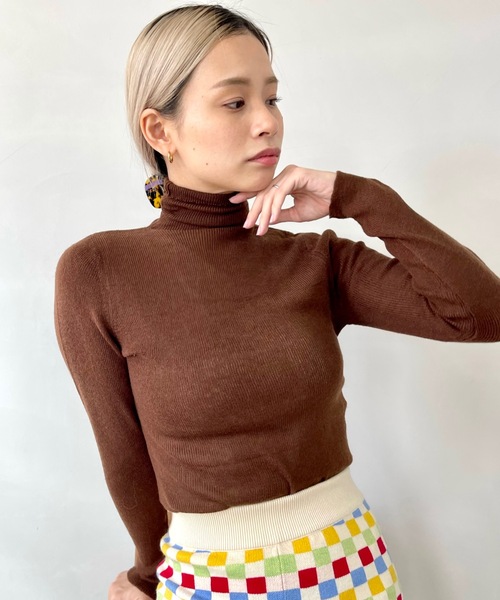 SANSeLF（サンセルフ）の「カラーインナートップス【SANSeLF】sanw22a077（ニット/セーター・レディース・グリーン/ブラック/ブルー/ピンク/ブラウン・FREE）」の21枚目の写真