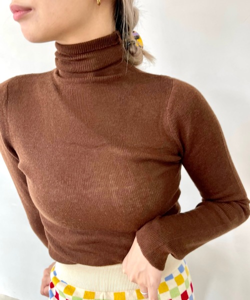 SANSeLF（サンセルフ）の「カラーインナートップス【SANSeLF】sanw22a077（ニット/セーター・レディース・グリーン/ブラック/ブルー/ピンク/ブラウン・FREE）」の22枚目の写真