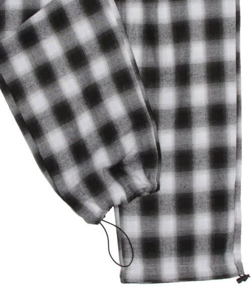 SPINNS（スピンズ）の「オンブレチェック ジョガーパンツ（その他パンツ・レディース・グリーン/ブラック/ブラウン・ONESIZE）」の5枚目の写真