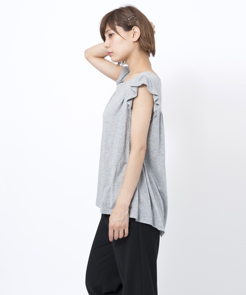 MILKFED.（ミルクフェド）の「FRILL SLEEVE TOP（Tシャツ/カットソー・レディース・ブラック/アッシュ/ネイビー・ONE SIZE）」の4枚目の写真