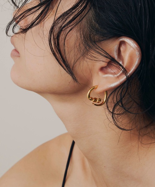 loni(ロニ)の「Vine bicolor pierce (マルチウェイ・バイカラーピアス)/両耳用(ピアス(両耳用)・レディース・その他・FREE)」の2枚目の写真