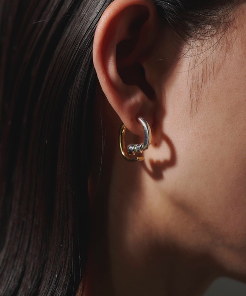 loni(ロニ)の「Vine bicolor pierce (マルチウェイ・バイカラーピアス)/両耳用(ピアス(両耳用)・レディース・その他・FREE)」の15枚目の写真