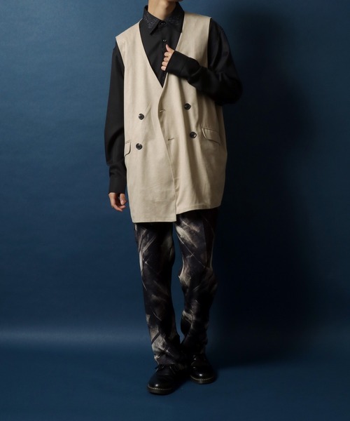 ANPAS(アンパス)の「Eco Suede Oversize No Collar Gilet/エコスウェード オーバーサイズ ノーカラー ジレベスト(ベスト・メンズ・ブラウン/ブラック/グレイッシュベージュ・M/L)」の16枚目の写真