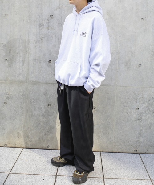 WHO'S WHO gallery（フーズフーギャラリー）の「COOPER FACTドミノスウェットパーカー（パーカー・レディース・アッシュグレー/チャコールグレー/ブラック/レッド/パープル/ホワイト/ピンク・FREE）」の21枚目の写真