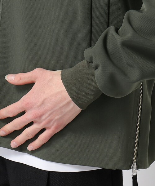 tk.TAKEO KIKUCHI（ティーケータケオキクチ）の「◆オーバーサイズリブブルゾン（ブルゾン・メンズ・ブラック/モスグリーン/ブラック系3・02/03）」の11枚目の写真