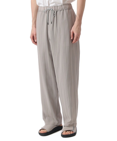 ATTACHMENT(アタッチメント)の「からみ織り イージートラウザーズ / STRIPE LENO CLOTH EASY TROUSERS(その他パンツ・メンズ・ブラック/グレー・1/2/3)」の7枚目の写真