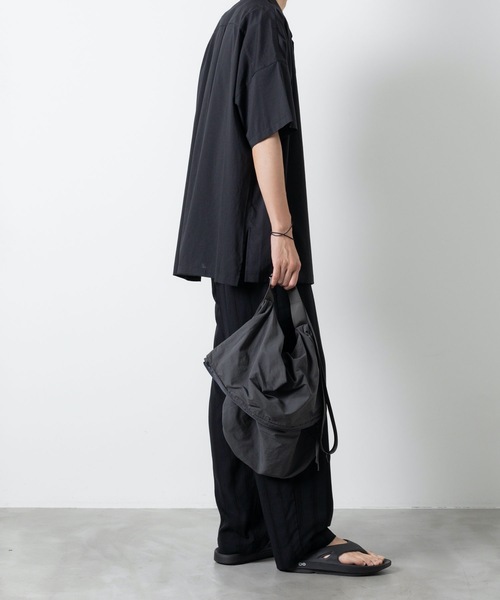 ATTACHMENT(アタッチメント)の「からみ織り イージートラウザーズ / STRIPE LENO CLOTH EASY TROUSERS(その他パンツ・メンズ・ブラック/グレー・1/2/3)」の18枚目の写真