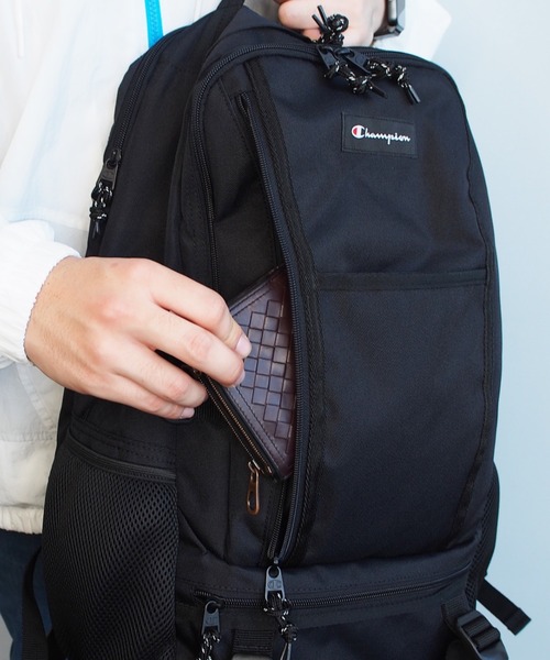 Champion（チャンピオン）の「Champion チャンピオン カンサス リュックサック B4 11684（バックパック/リュック・レディース・ブラック×ホワイト/ブラック・FREE）」の8枚目の写真