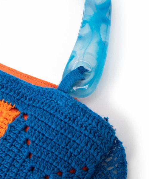 Casselini（キャセリーニ）の「Casselini(キャセリーニ)スクエアクロシェハンドバッグ（ハンドバッグ・レディース・ブラック/ブルー・FREE）」の7枚目の写真