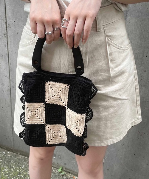 Casselini（キャセリーニ）の「Casselini(キャセリーニ)スクエアクロシェハンドバッグ（ハンドバッグ・レディース・ブラック/ブルー・FREE）」の10枚目の写真