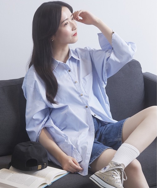 ECRIRE（エクリール）の「【nanaコラボ】袖スリットオーバーサイズシャツ（シャツ/ブラウス・レディース・グリーン/ブルー/オフホワイト・L/M）」の3枚目の写真