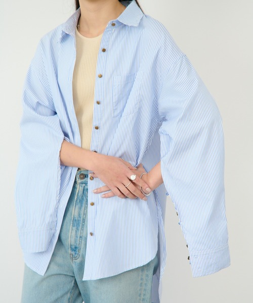 ECRIRE（エクリール）の「【nanaコラボ】袖スリットオーバーサイズシャツ（シャツ/ブラウス・レディース・グリーン/ブルー/オフホワイト・L/M）」の19枚目の写真