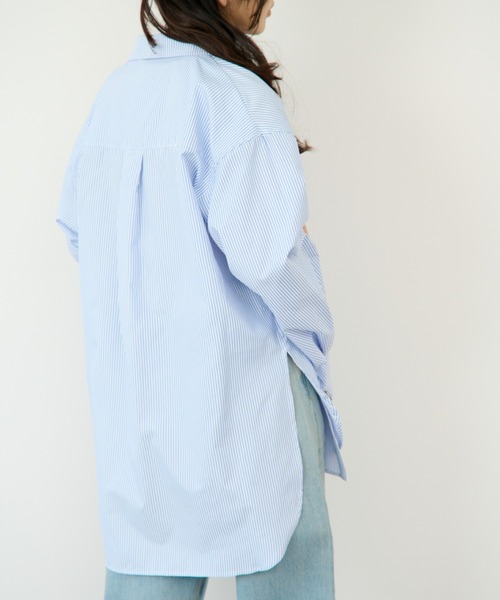 ECRIRE（エクリール）の「【nanaコラボ】袖スリットオーバーサイズシャツ（シャツ/ブラウス・レディース・グリーン/ブルー/オフホワイト・L/M）」の7枚目の写真