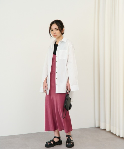 ECRIRE（エクリール）の「【nanaコラボ】袖スリットオーバーサイズシャツ（シャツ/ブラウス・レディース・グリーン/ブルー/オフホワイト・L/M）」の18枚目の写真