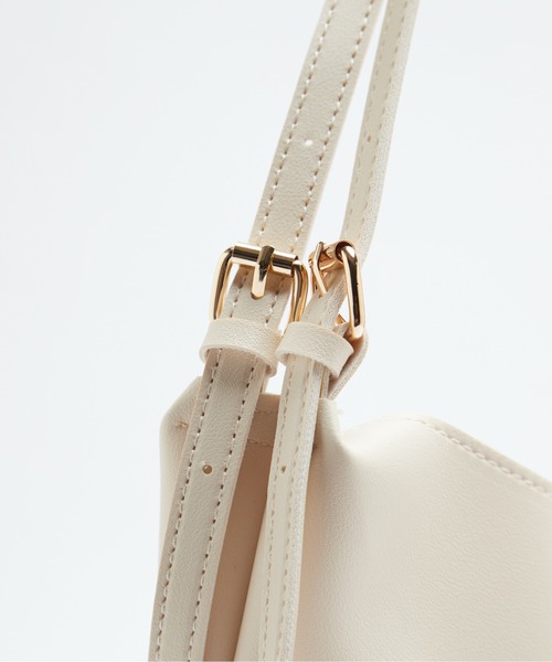 Chaco closet（チャコ クローゼット）の「フェイクレザーポーチ付きトートバッグ（トートバッグ・レディース・ブラウン/アイボリー/ブラック・FREE）」の12枚目の写真